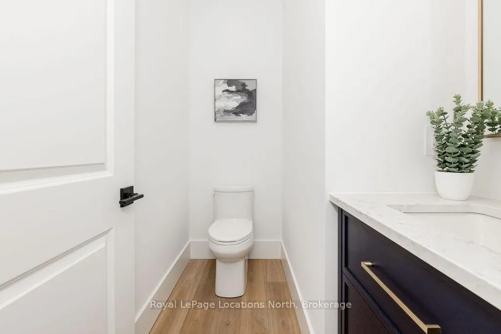 Photo 22 of 53 Niagara Street, Collingwood — HOMEH