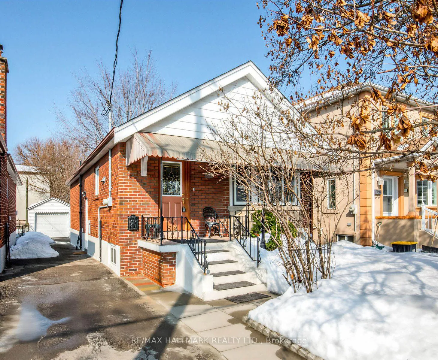 Photo 1 of 334 O'connor Drive, Toronto, East York — HOMEH