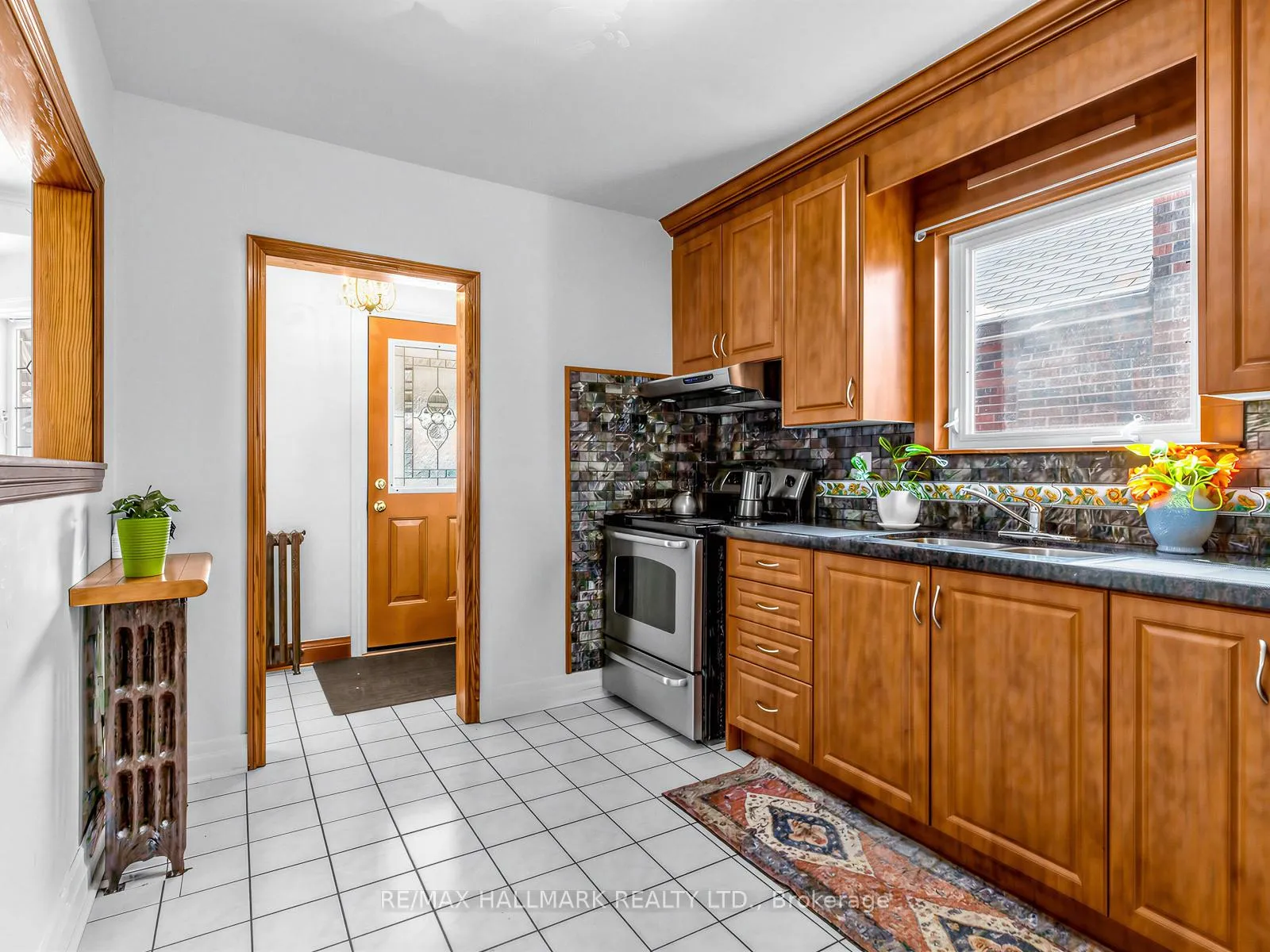 Photo 12 of 334 O'connor Drive, Toronto, East York — HOMEH