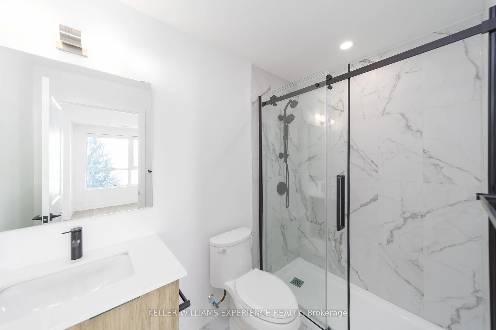 Photo 11 of Unit 309, 56 Lakeside Terrace, Barrie, Little Lake — HOMEH