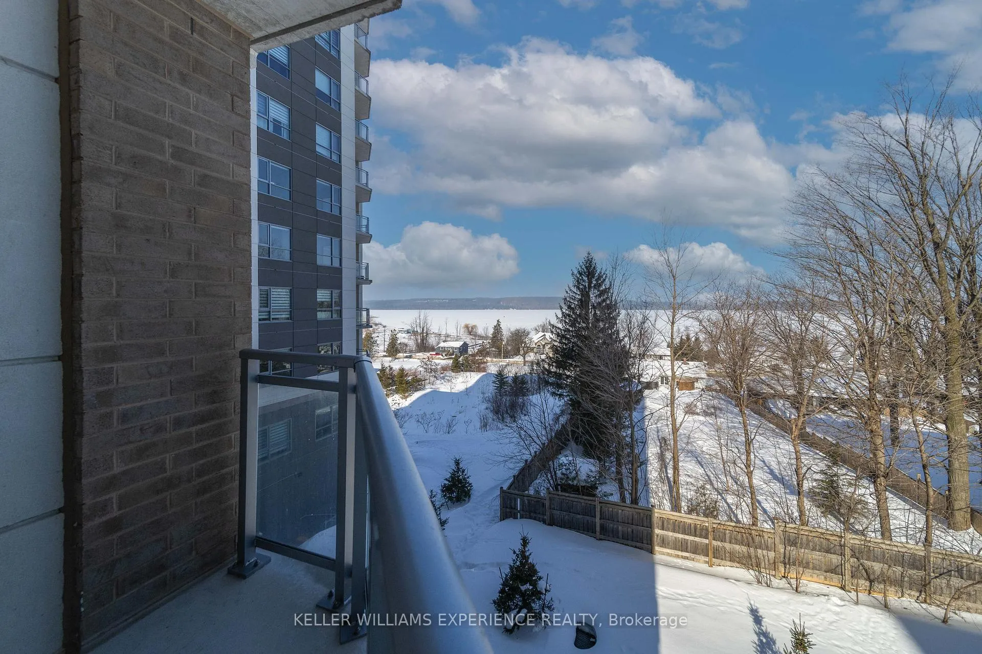 Photo 15 of Unit 309, 56 Lakeside Terrace, Barrie, Little Lake — HOMEH
