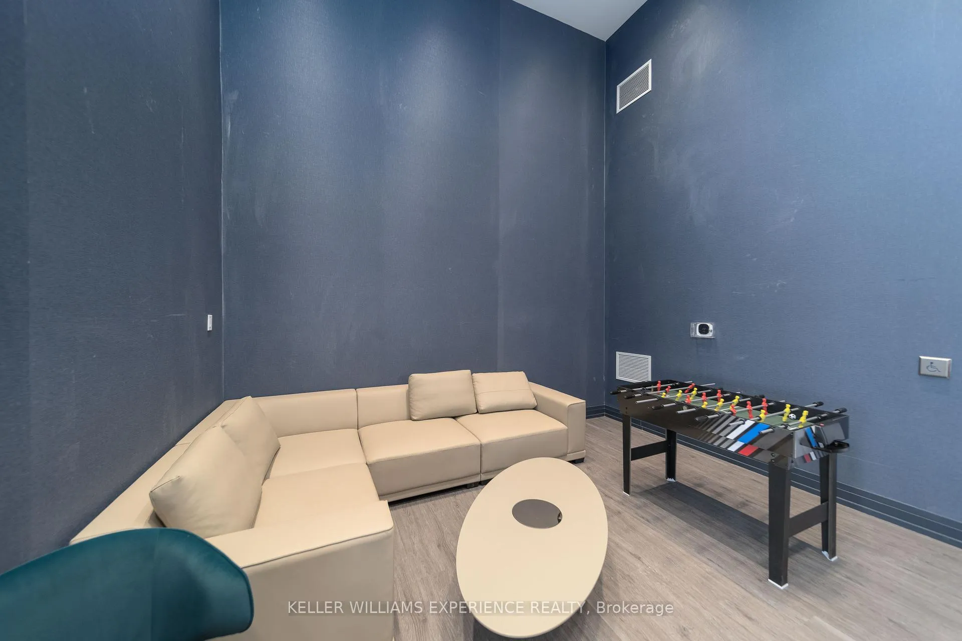 Photo 18 of Unit 309, 56 Lakeside Terrace, Barrie, Little Lake — HOMEH