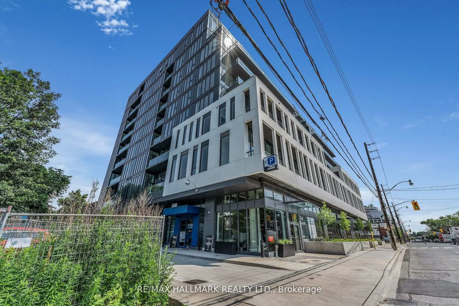 Front of Unit 520, 500 Dupont Street