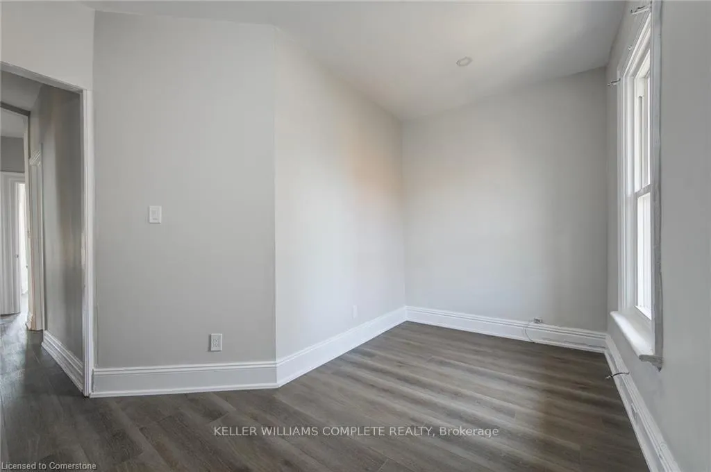 Photo 18 of Unit UPPER, 200 Park Avenue, Brantford, Downtown Core — HOMEH