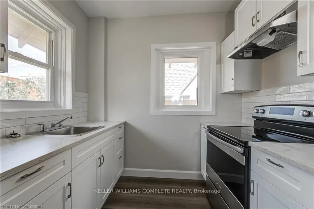 Photo 24 of Unit UPPER, 200 Park Avenue, Brantford, Downtown Core — HOMEH
