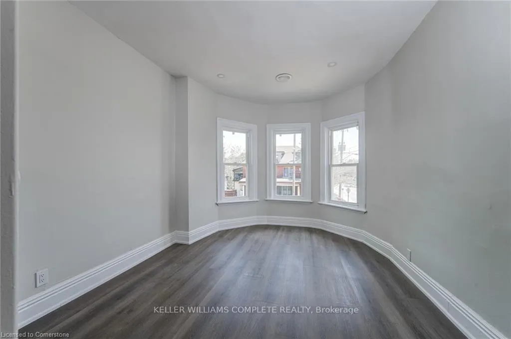 Photo 32 of Unit UPPER, 200 Park Avenue, Brantford, Downtown Core — HOMEH
