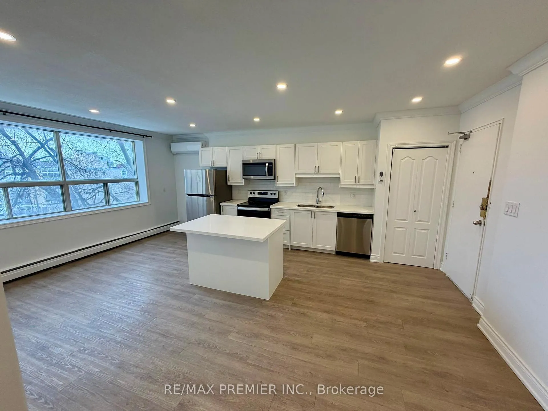 Photo 1 of Unit 203, 112 St. Joseph's Drive, Hamilton, Corktown — HOMEH