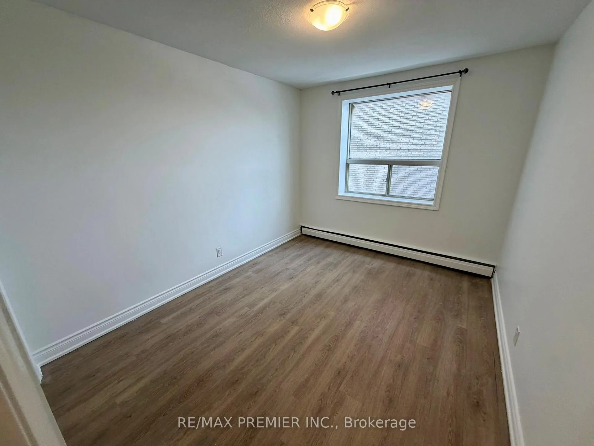 Photo 12 of Unit 203, 112 St. Joseph's Drive, Hamilton, Corktown — HOMEH