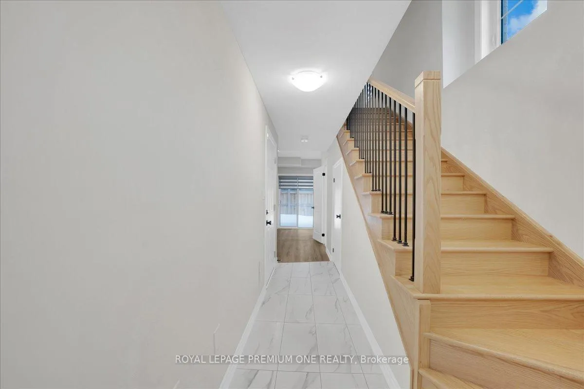Photo 7 of 11 Arcola Street, Brampton, Goreway Drive Corridor — HOMEH
