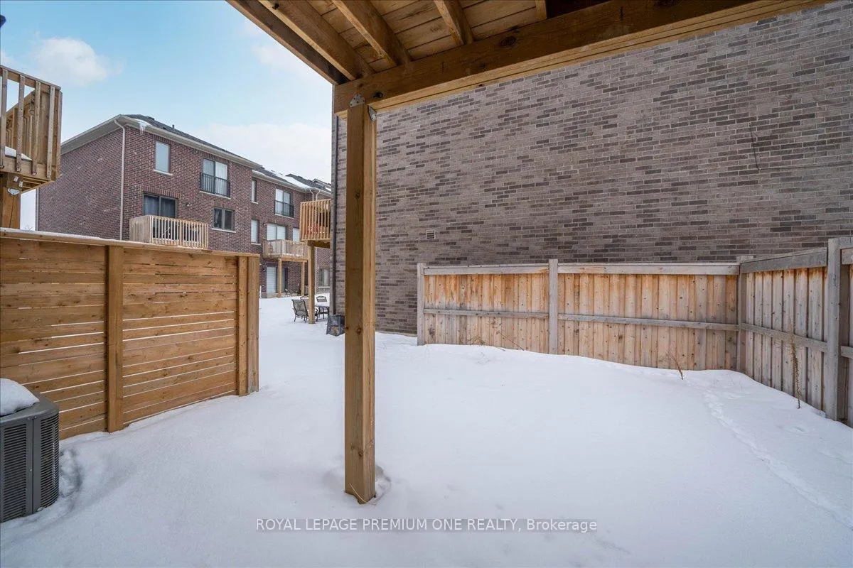 Photo 34 of 11 Arcola Street, Brampton, Goreway Drive Corridor — HOMEH