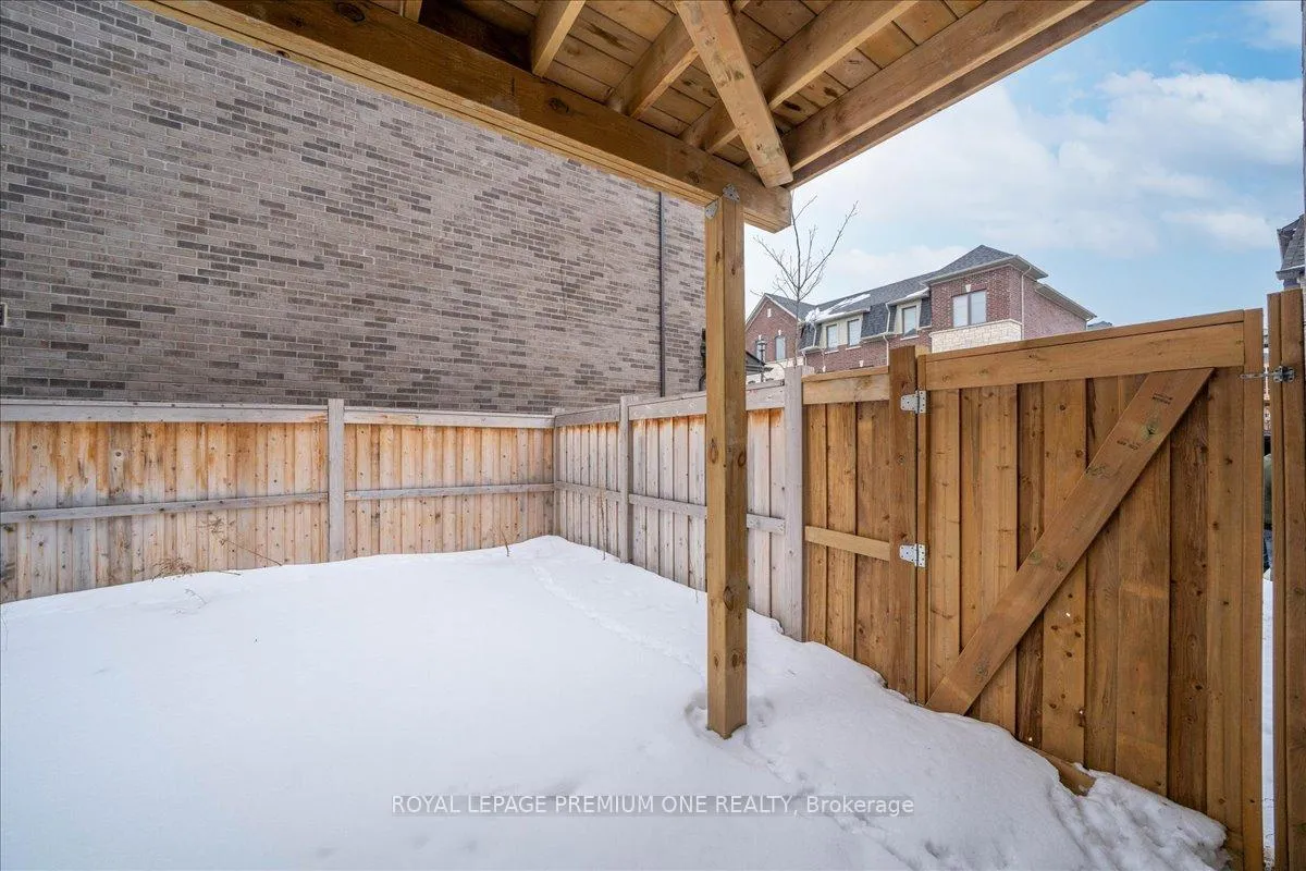 Photo 35 of 11 Arcola Street, Brampton, Goreway Drive Corridor — HOMEH