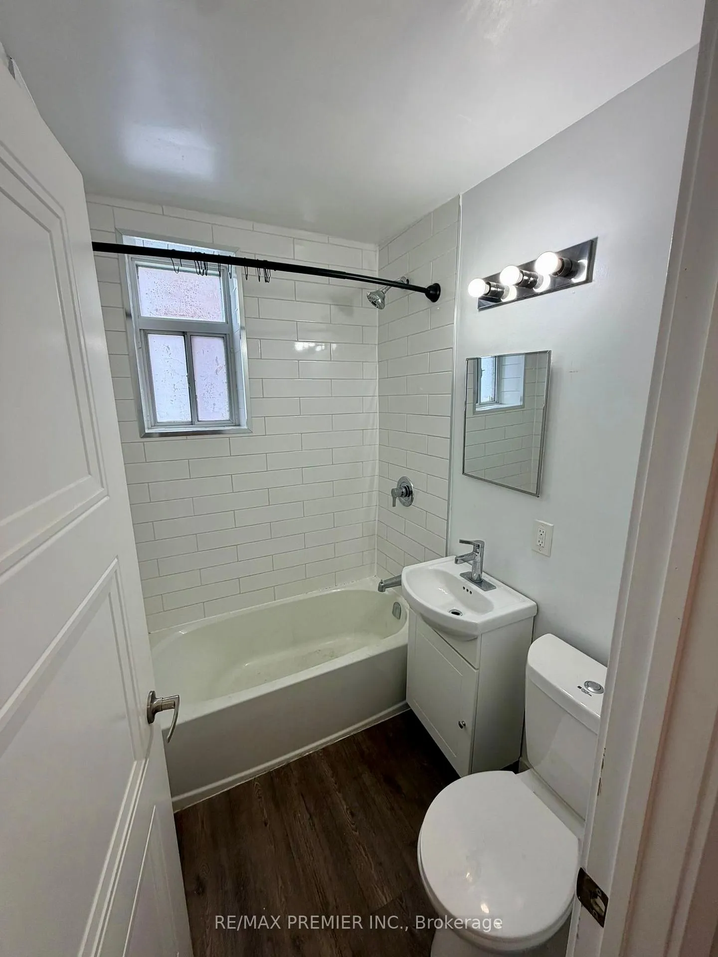 Photo 10 of Unit 101, 112 St. Joseph's Drive, Hamilton, Corktown — HOMEH