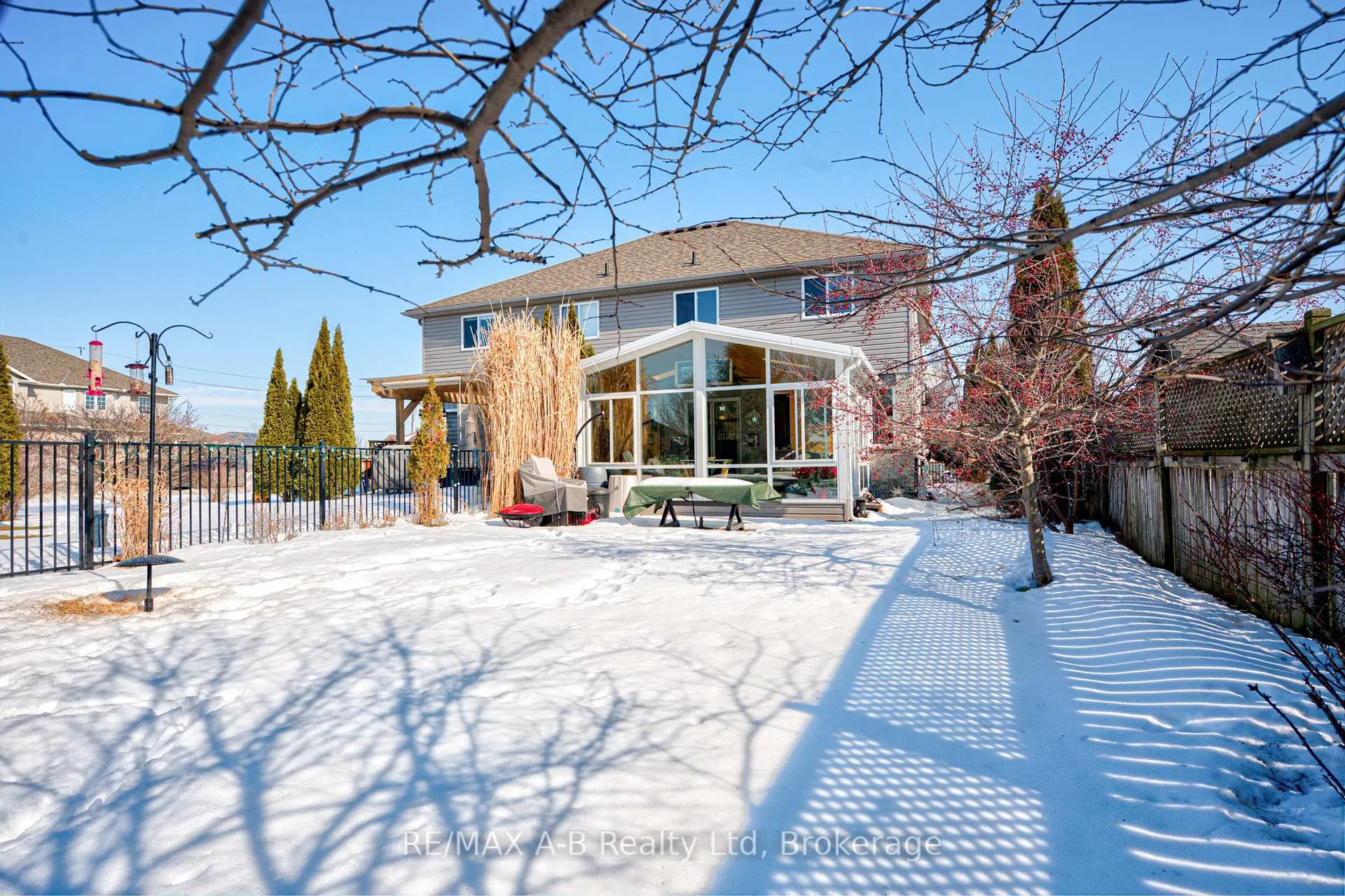 Photo 5 of 10 Edison Street, St. Marys — HOMEH