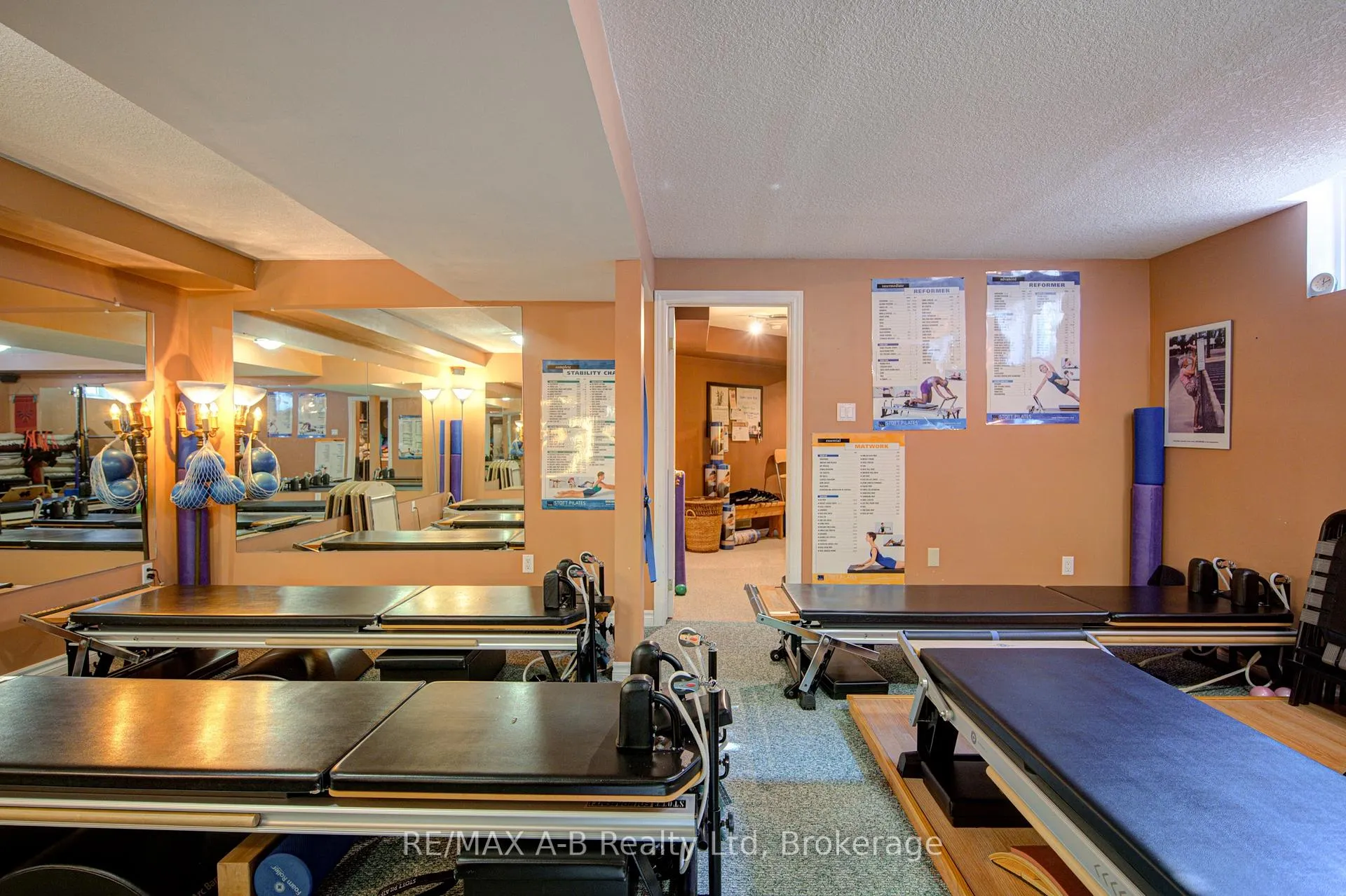 Photo 26 of 10 Edison Street, St. Marys — HOMEH