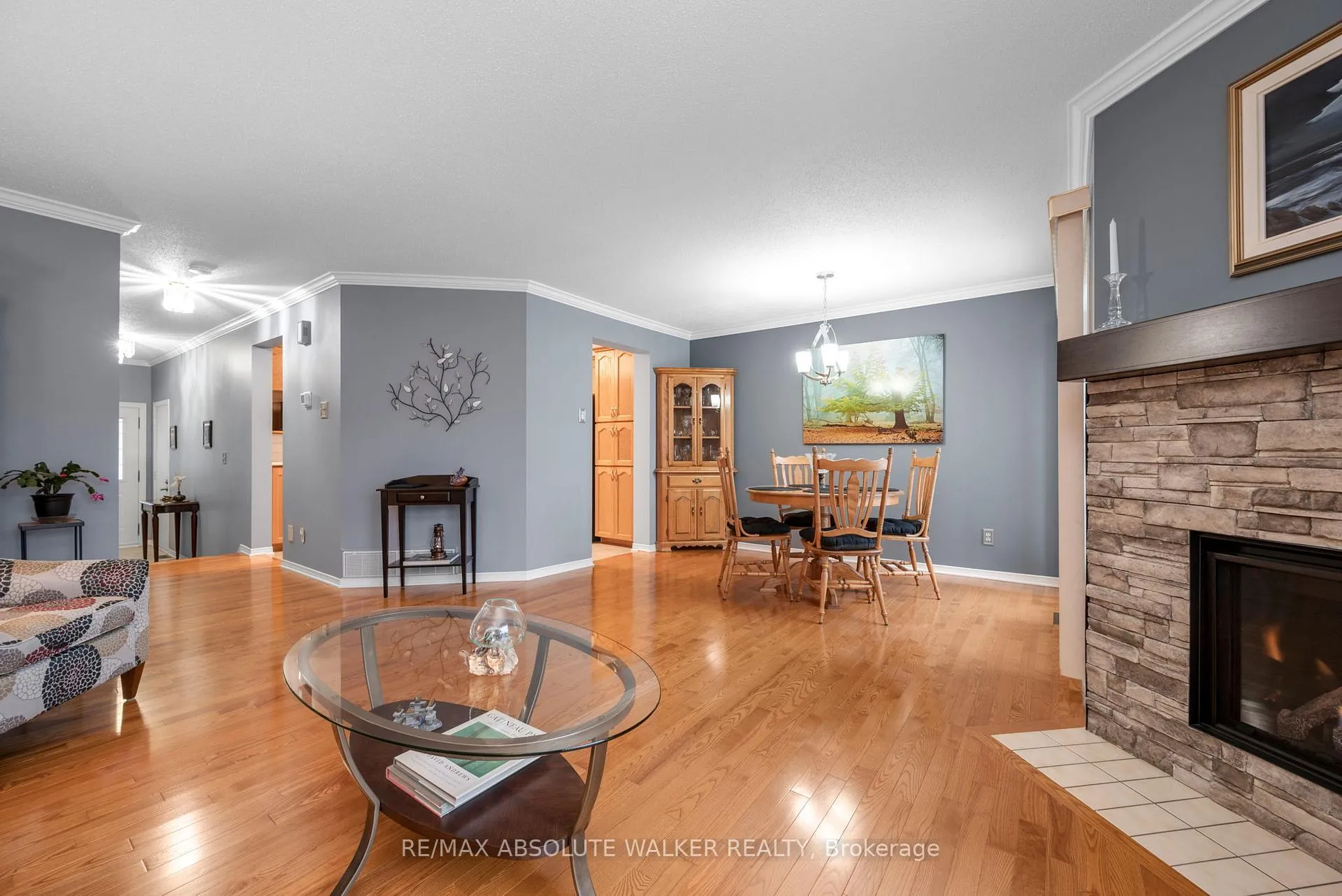 Photo 9 of 6169 Oak Meadows Drive, Ottawa, Chapel Hill — HOMEH