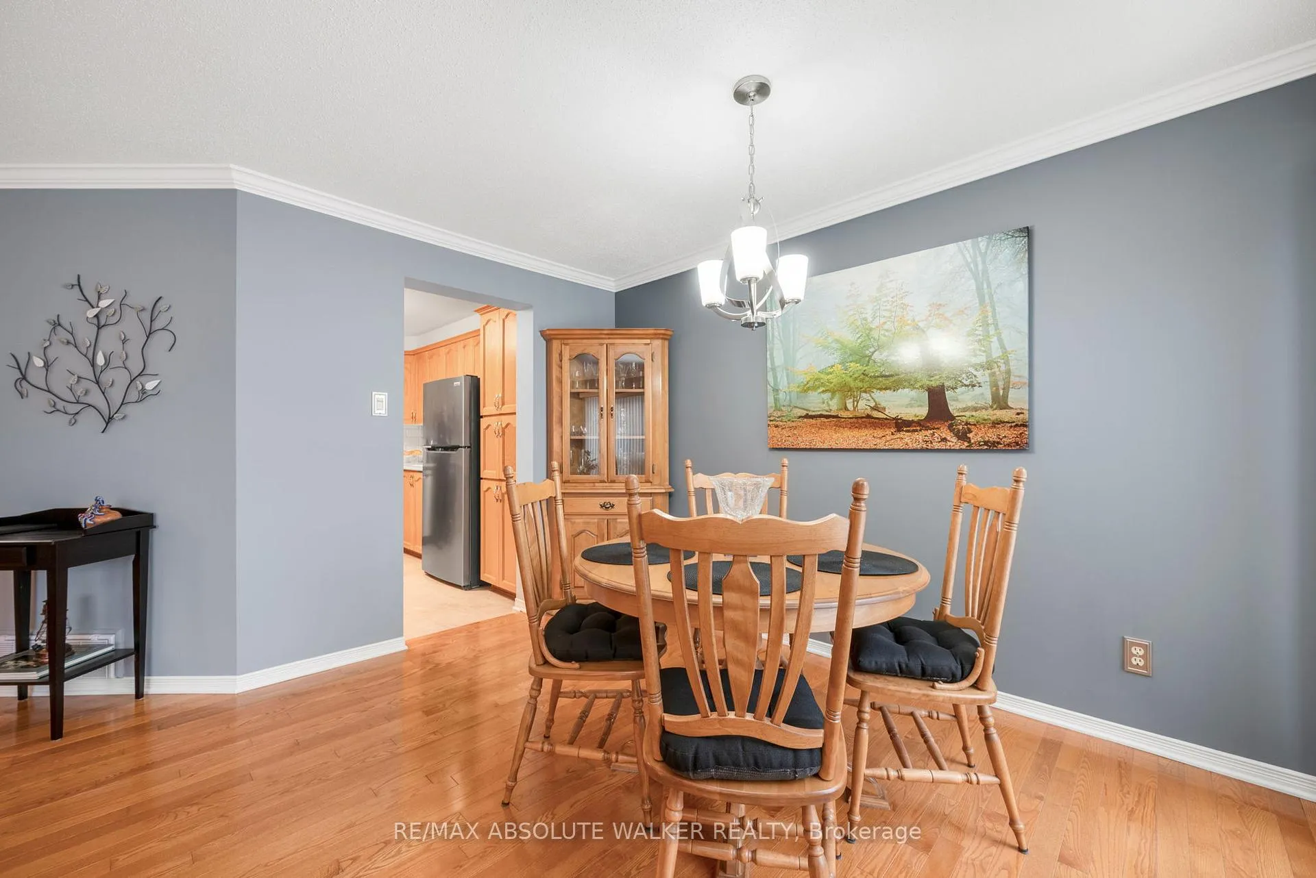 Photo 16 of 6169 Oak Meadows Drive, Ottawa, Chapel Hill — HOMEH