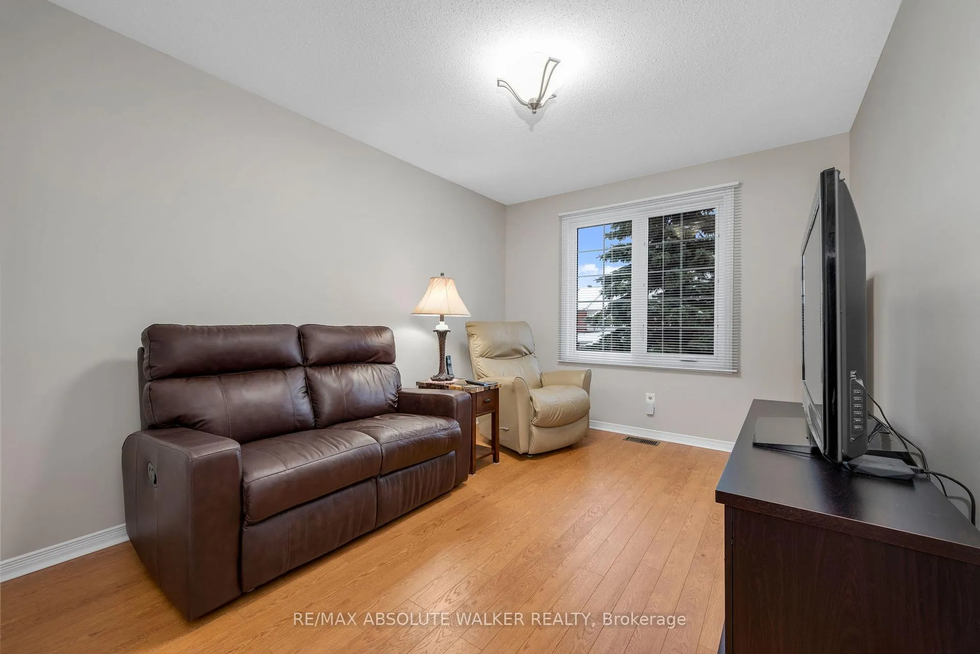 Photo 22 of 6169 Oak Meadows Drive, Ottawa, Chapel Hill — HOMEH
