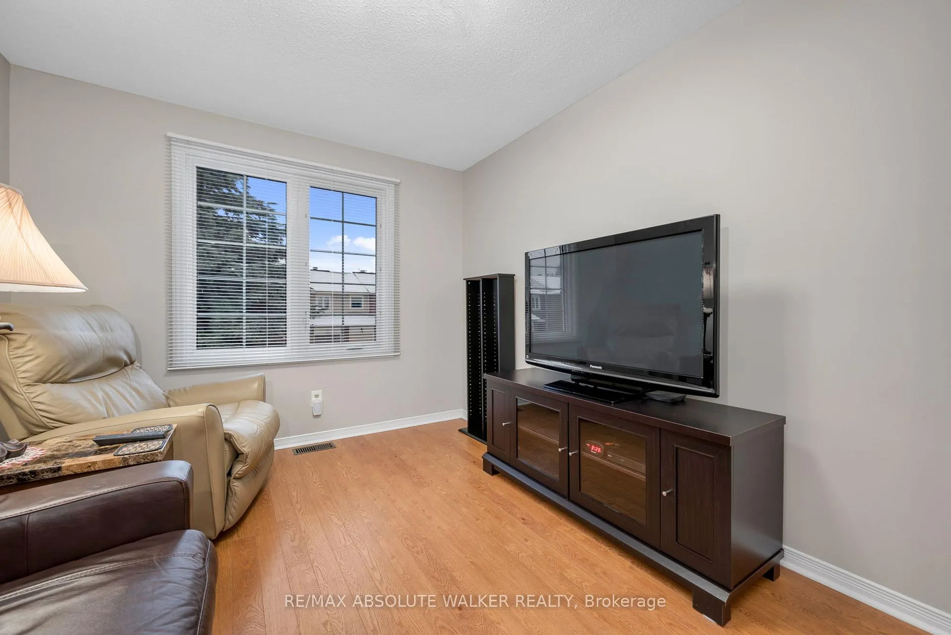 Photo 23 of 6169 Oak Meadows Drive, Ottawa, Chapel Hill — HOMEH