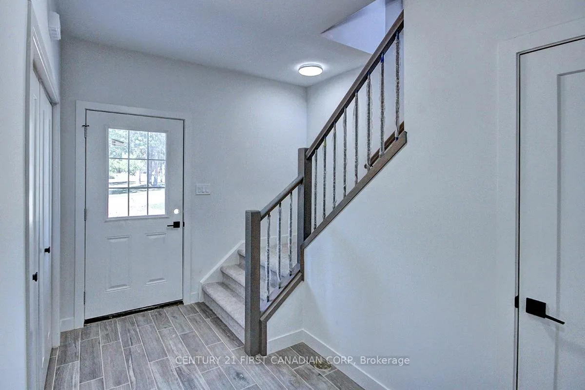 Photo 2 of 173 William Street, North Middlesex, Alisa Craig — HOMEH