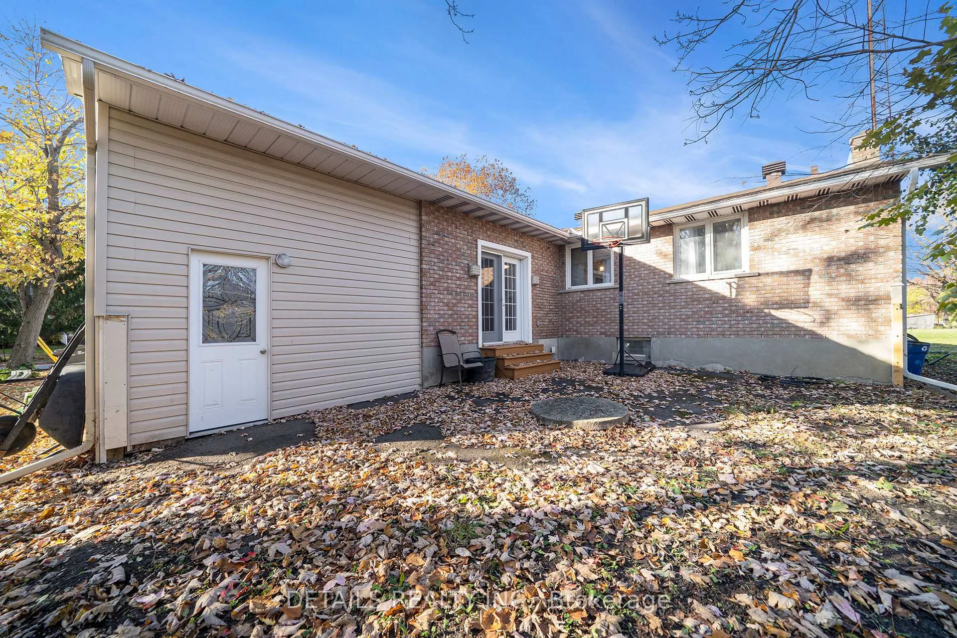 Photo 20 of 2298 James Craig Street, Ottawa, North Gower — HOMEH