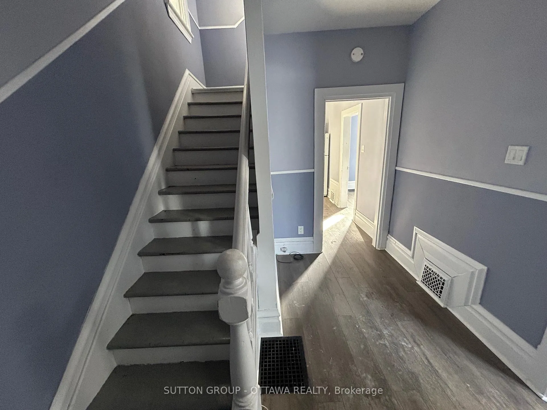 Photo 3 of 58 Armstrong Street, Ottawa, Hintonburg — HOMEH