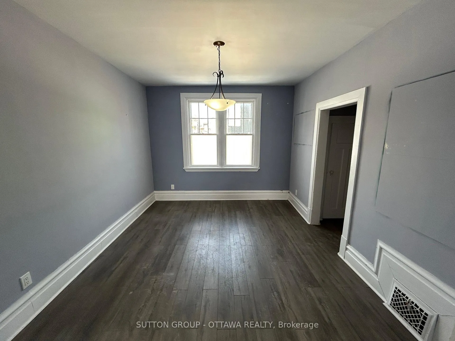 Photo 4 of 58 Armstrong Street, Ottawa, Hintonburg — HOMEH