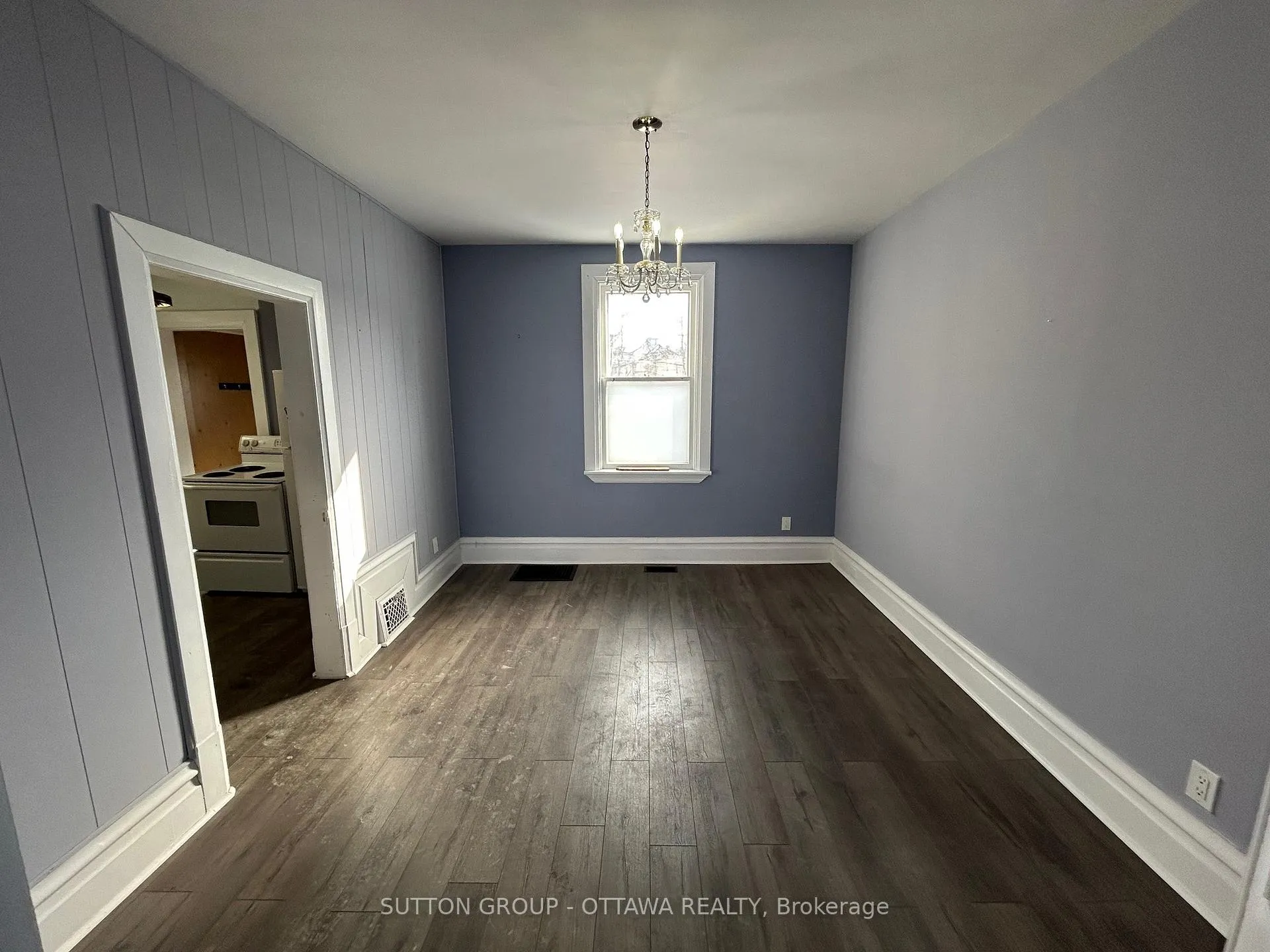 Photo 5 of 58 Armstrong Street, Ottawa, Hintonburg — HOMEH
