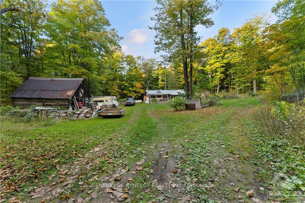 Photo 3 of 101 Radley Lane, Lanark Highlands, Lanark Highlands (Darling) Twp — HOMEH