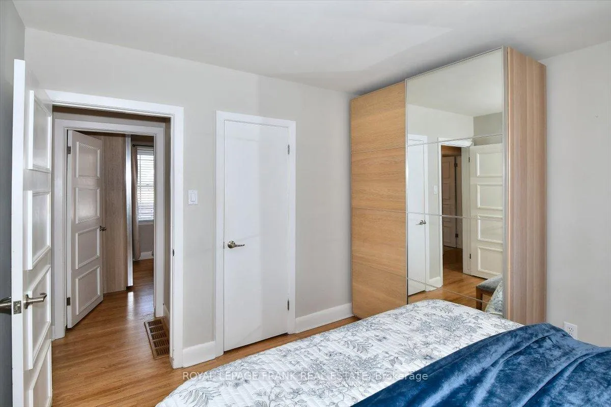 Photo 10 of 1369 Armstrong Drive, Peterborough, Town Ward 3 — HOMEH