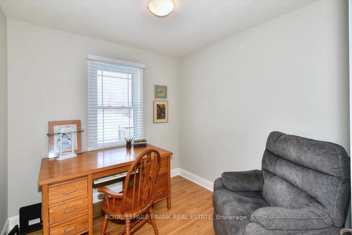 Photo 13 of 1369 Armstrong Drive, Peterborough, Town Ward 3 — HOMEH