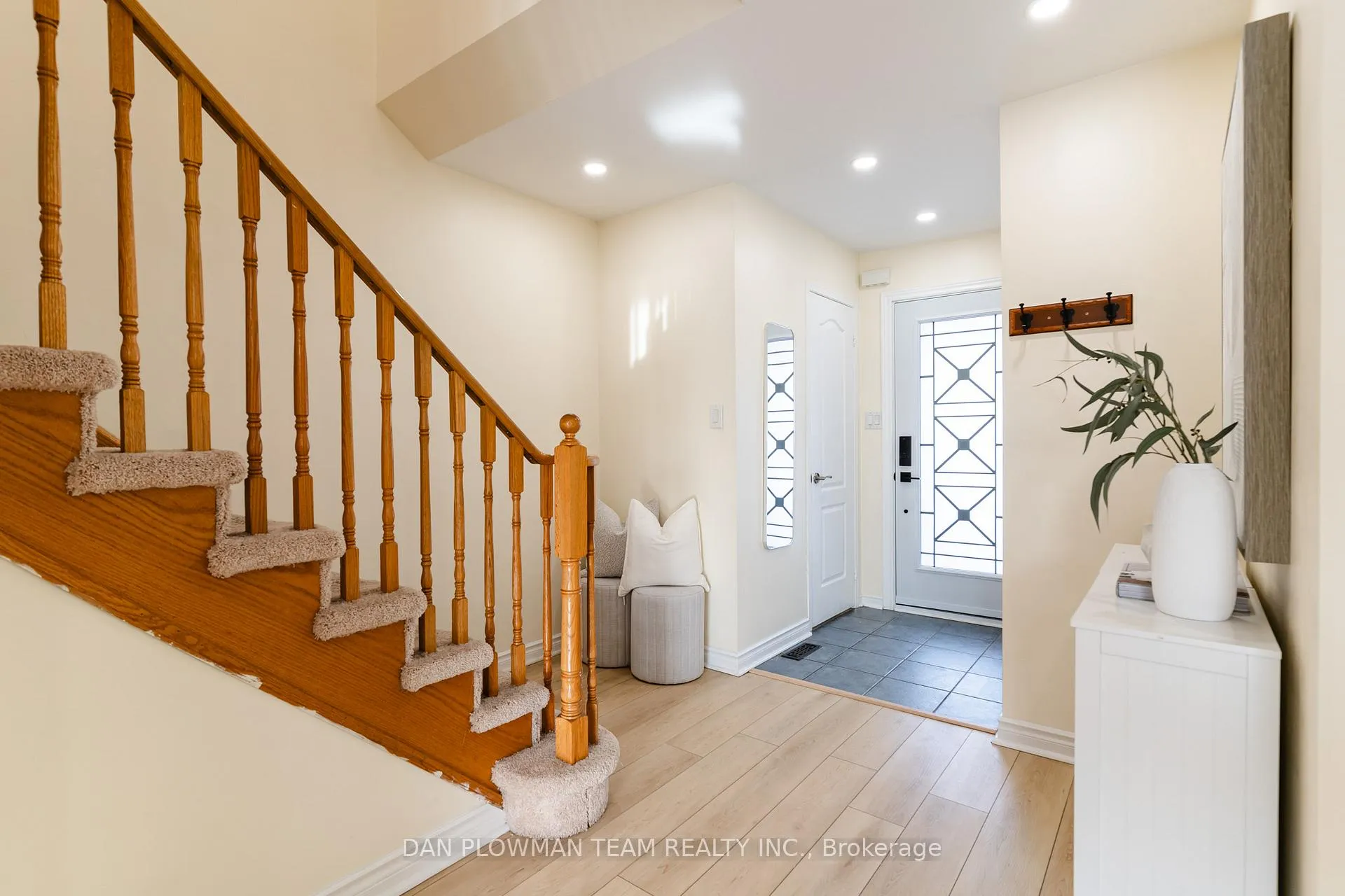 Photo 9 of 8 Oglevie Drive, Whitby, Pringle Creek — HOMEH