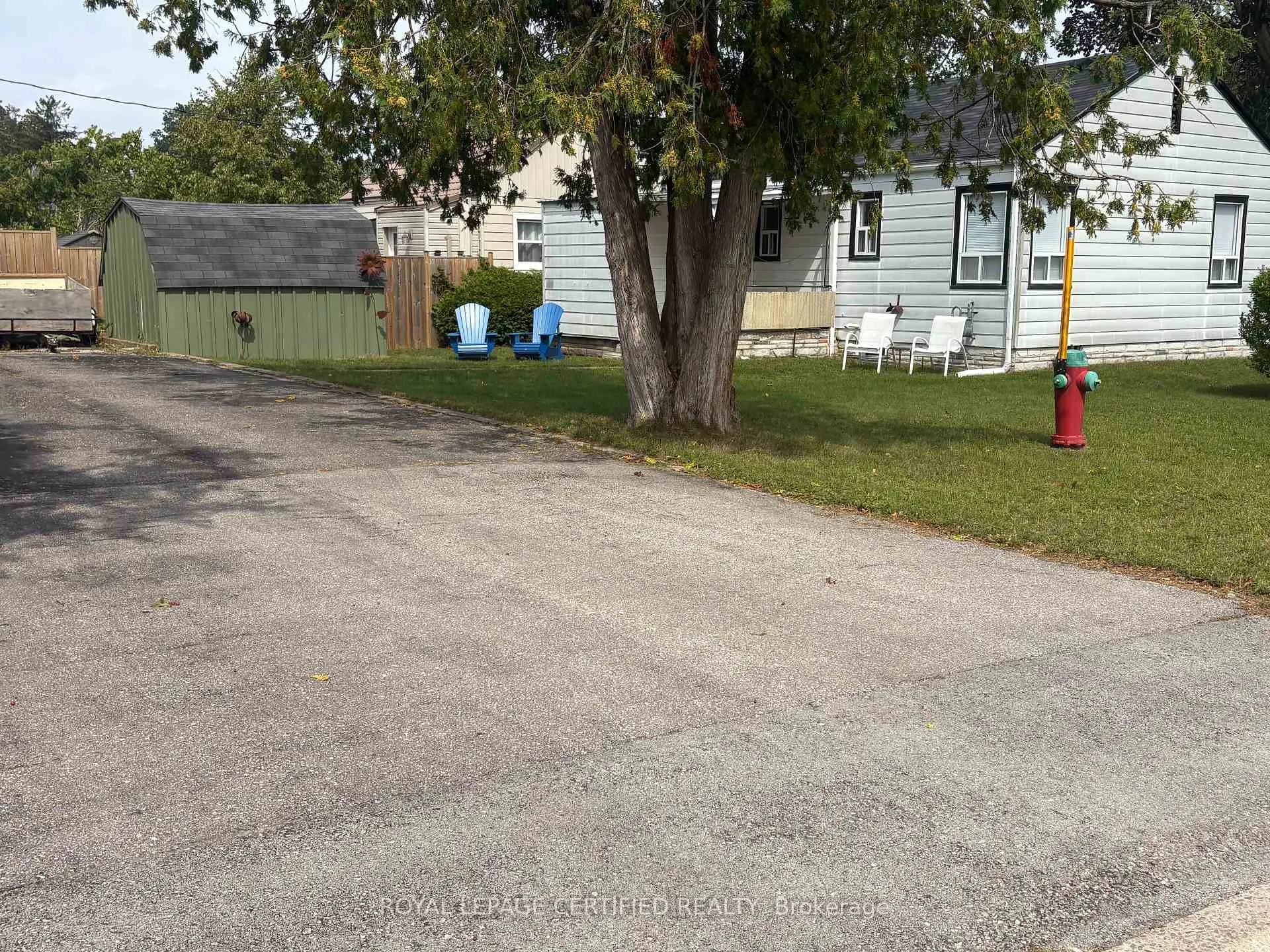 Photo 2 of 139 Memorial Avenue, Orillia — HOMEH