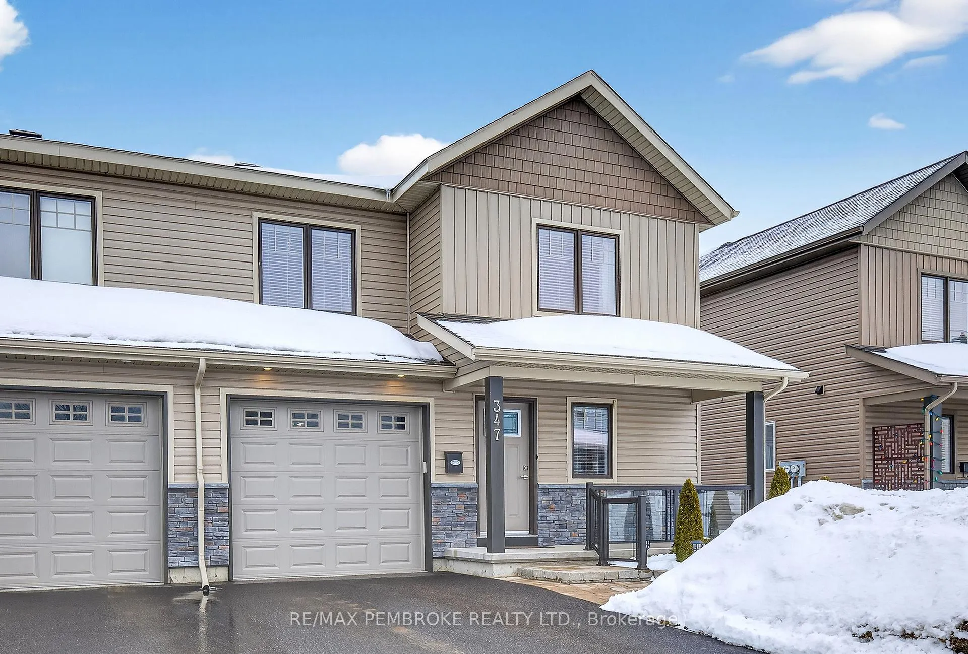 Photo 2 of 347 Nelson Street, Pembroke — HOMEH