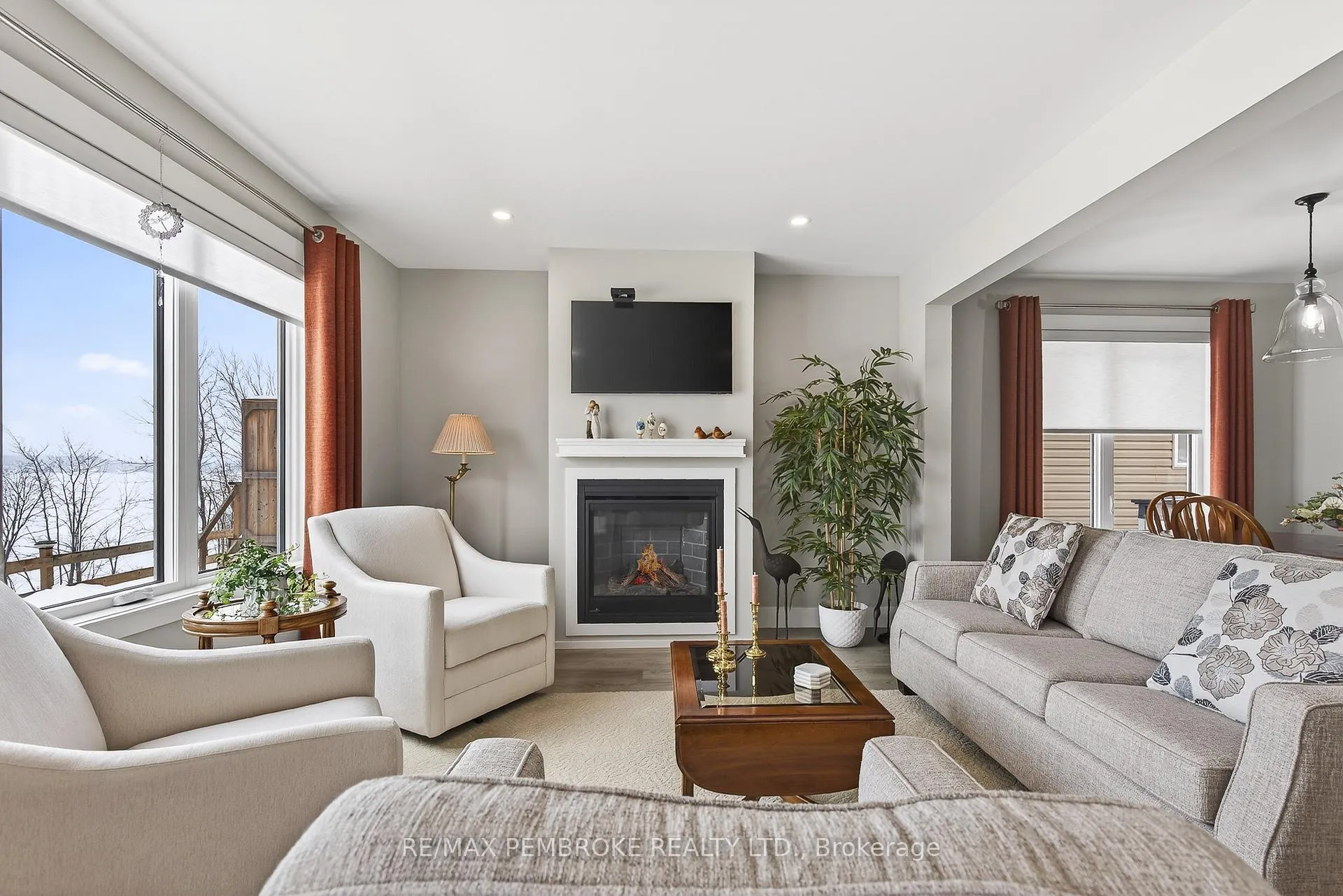 Photo 13 of 347 Nelson Street, Pembroke — HOMEH