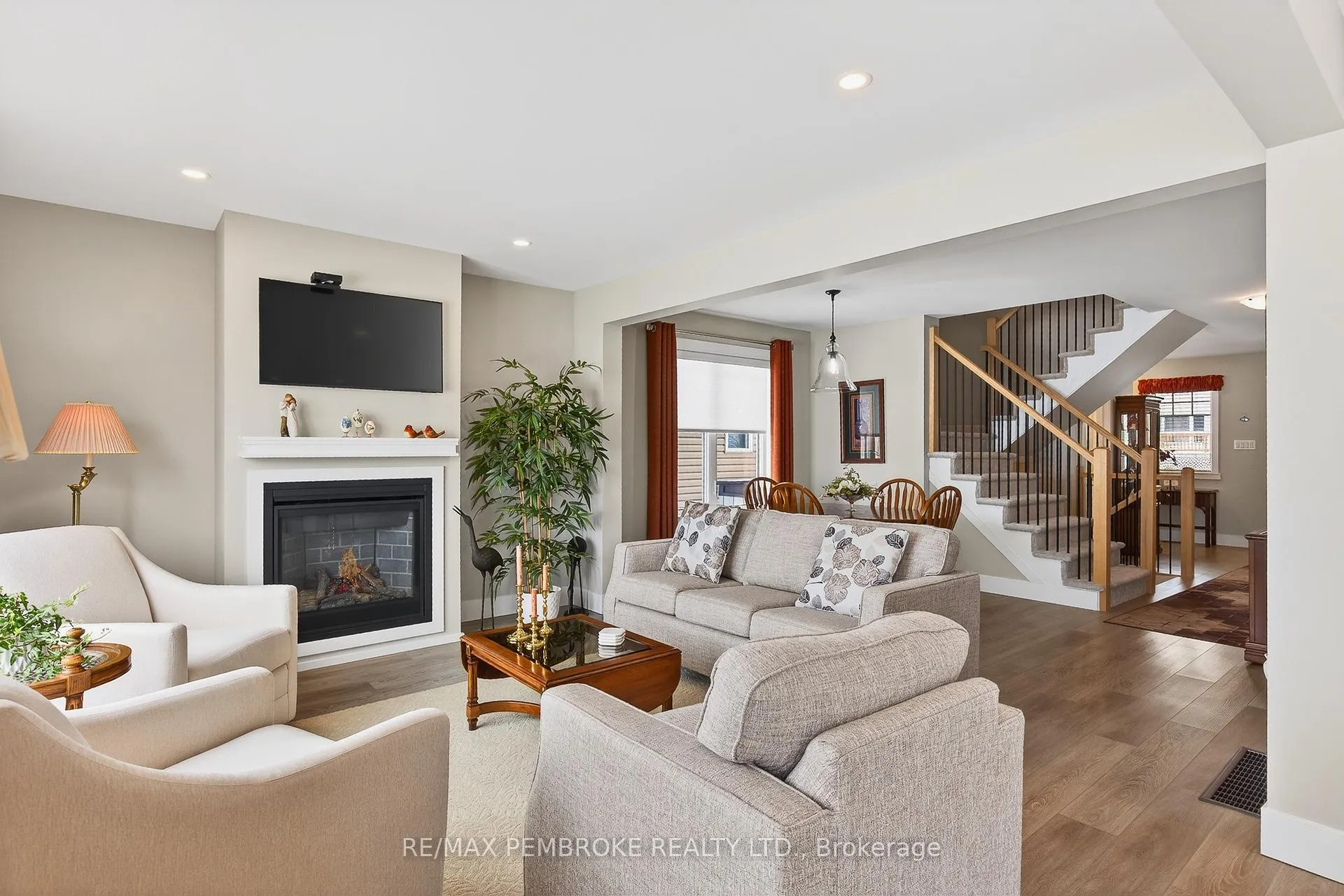 Photo 16 of 347 Nelson Street, Pembroke — HOMEH