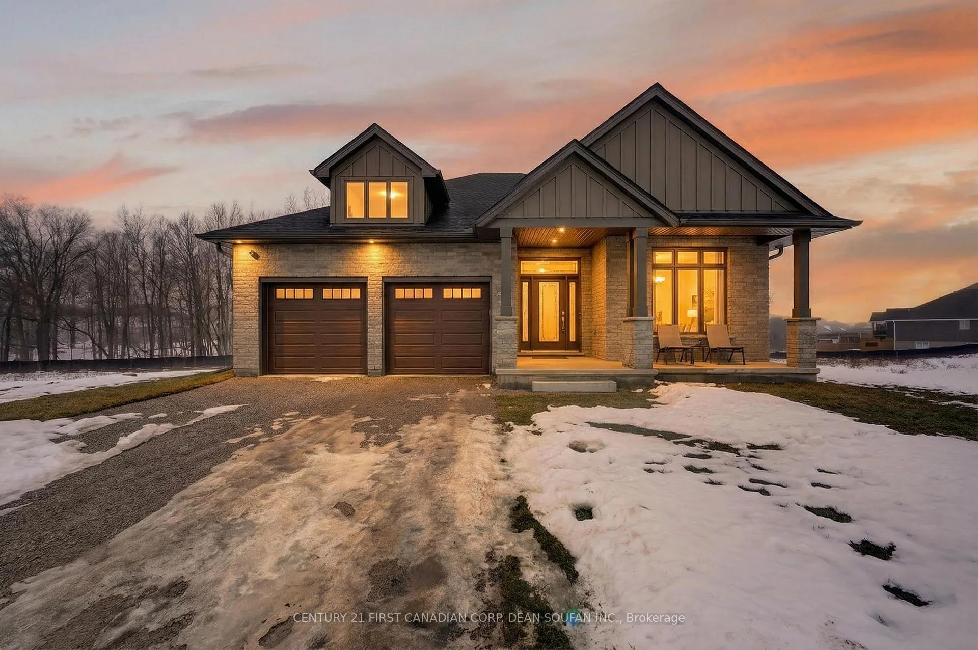 Photo 2 of 44 Muirfield Drive, St. Thomas — HOMEH