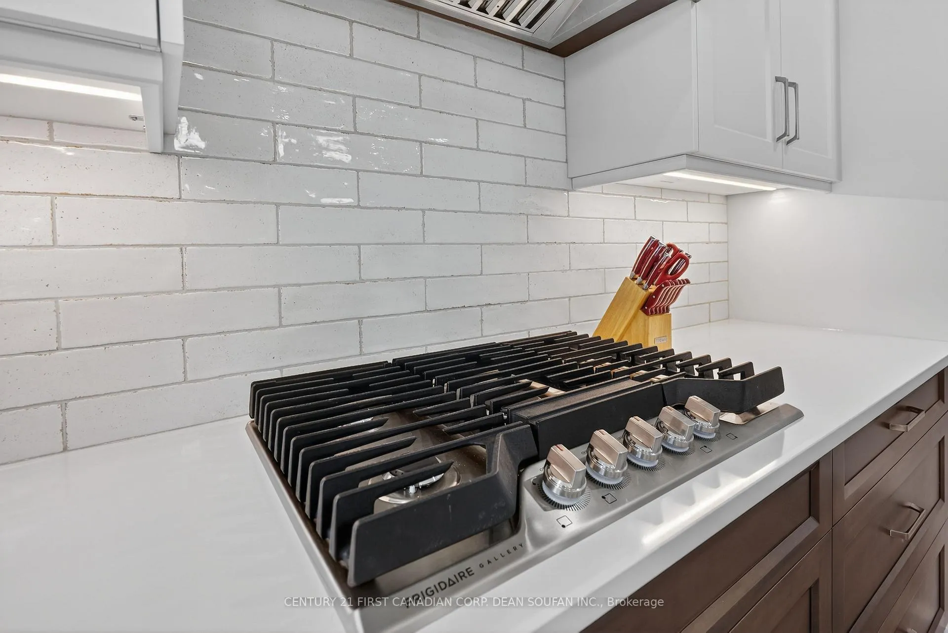Photo 19 of 44 Muirfield Drive, St. Thomas — HOMEH