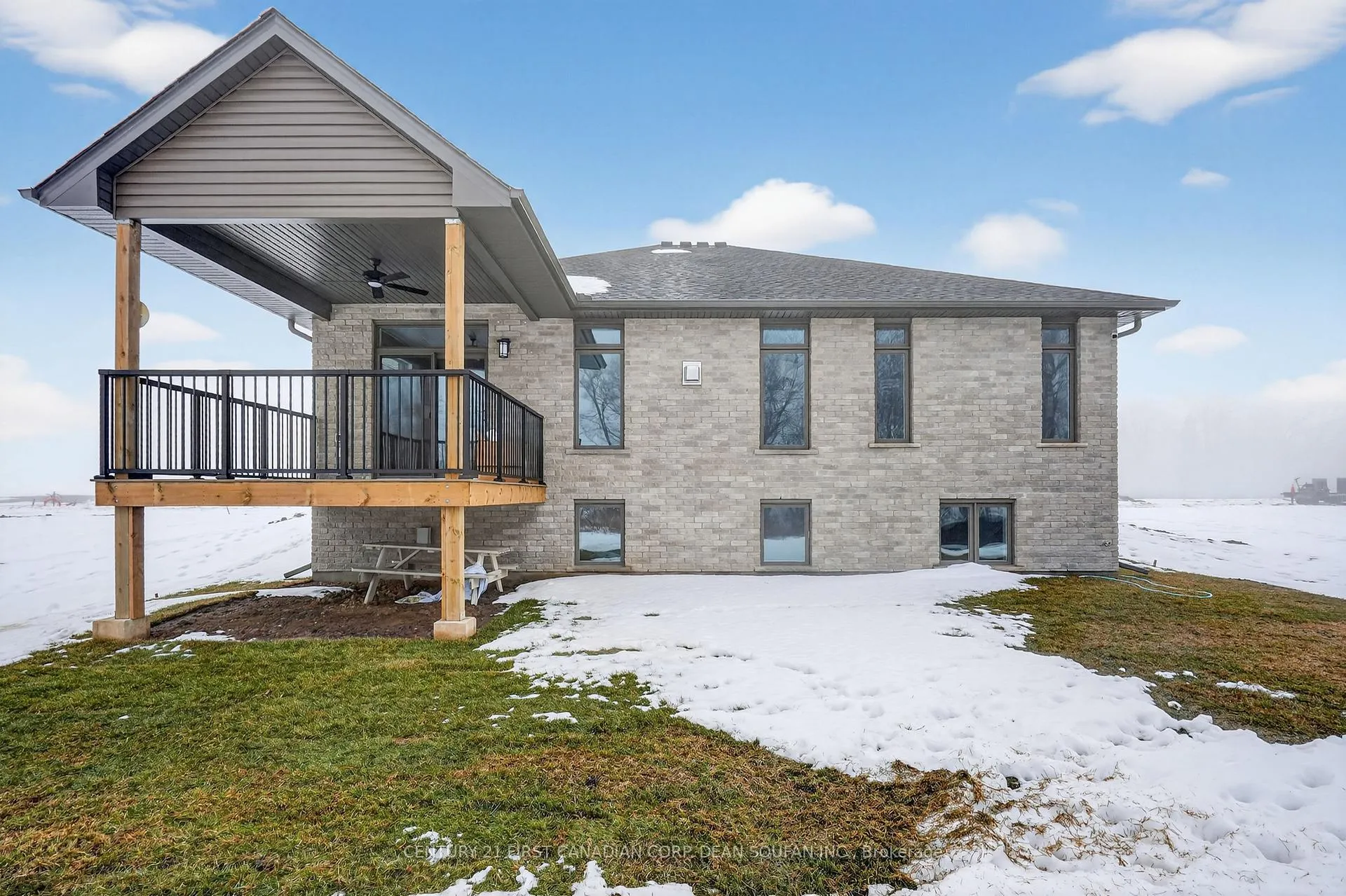 Photo 55 of 44 Muirfield Drive, St. Thomas — HOMEH