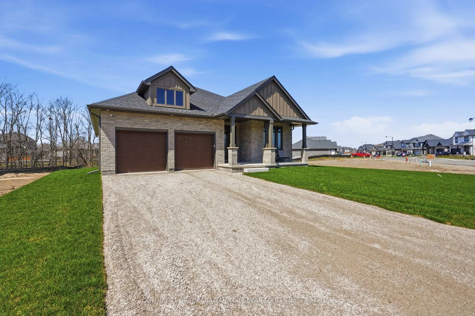 Photo 7 of 44 Muirfield Drive, St. Thomas — HOMEH