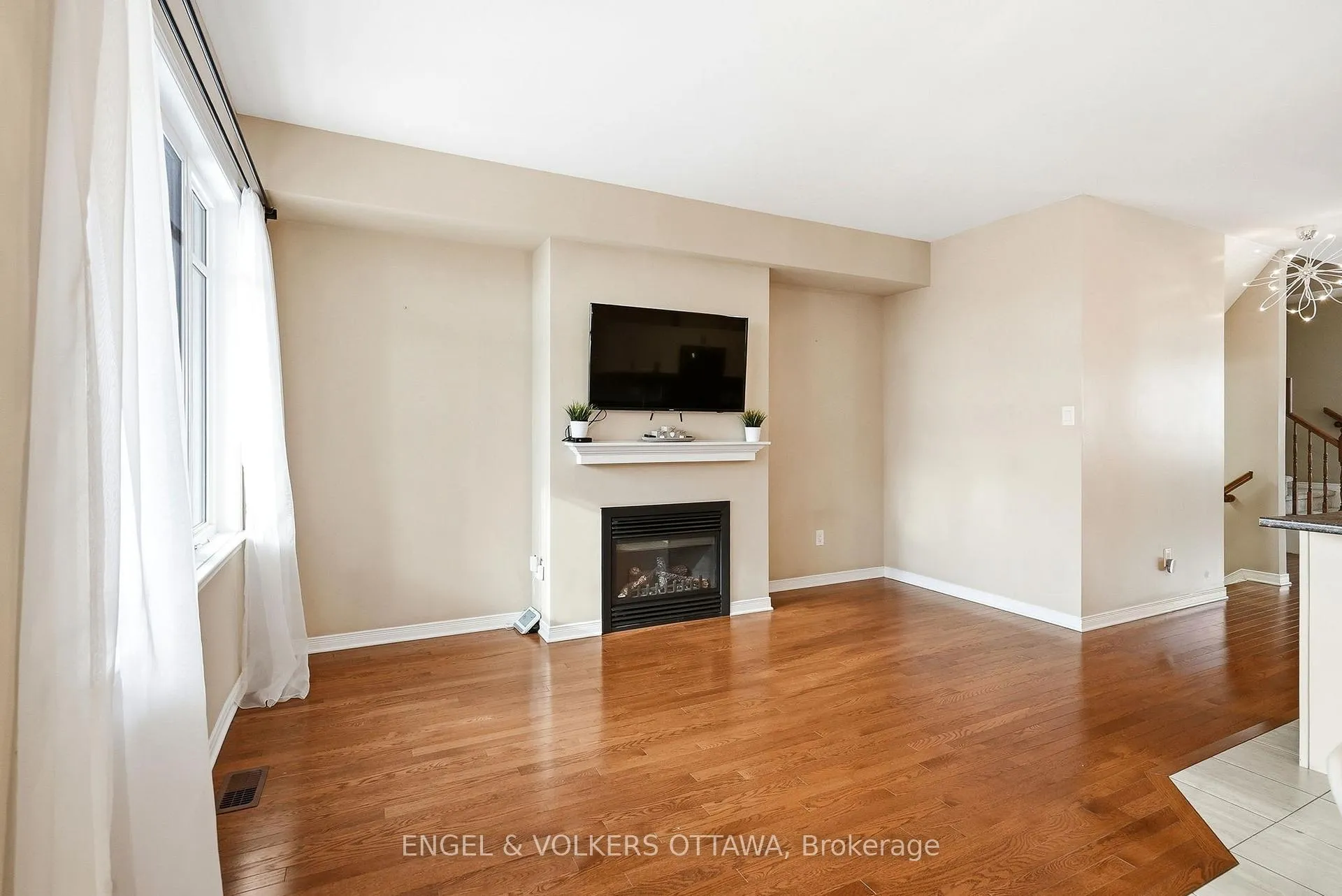 Photo 11 of 222 Longfields Drive, Ottawa, Barrhaven - Longfields — HOMEH