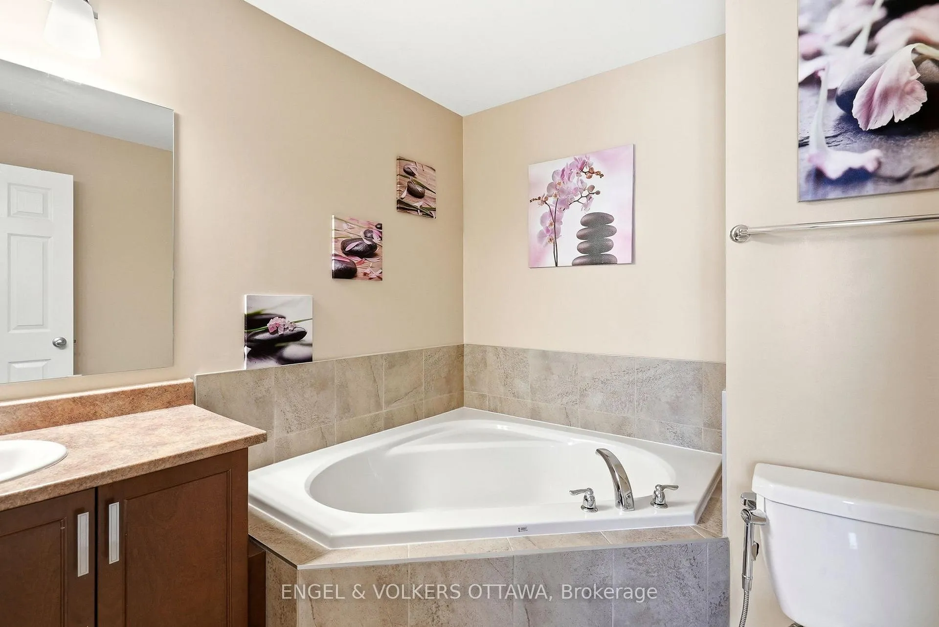 Photo 21 of 222 Longfields Drive, Ottawa, Barrhaven - Longfields — HOMEH