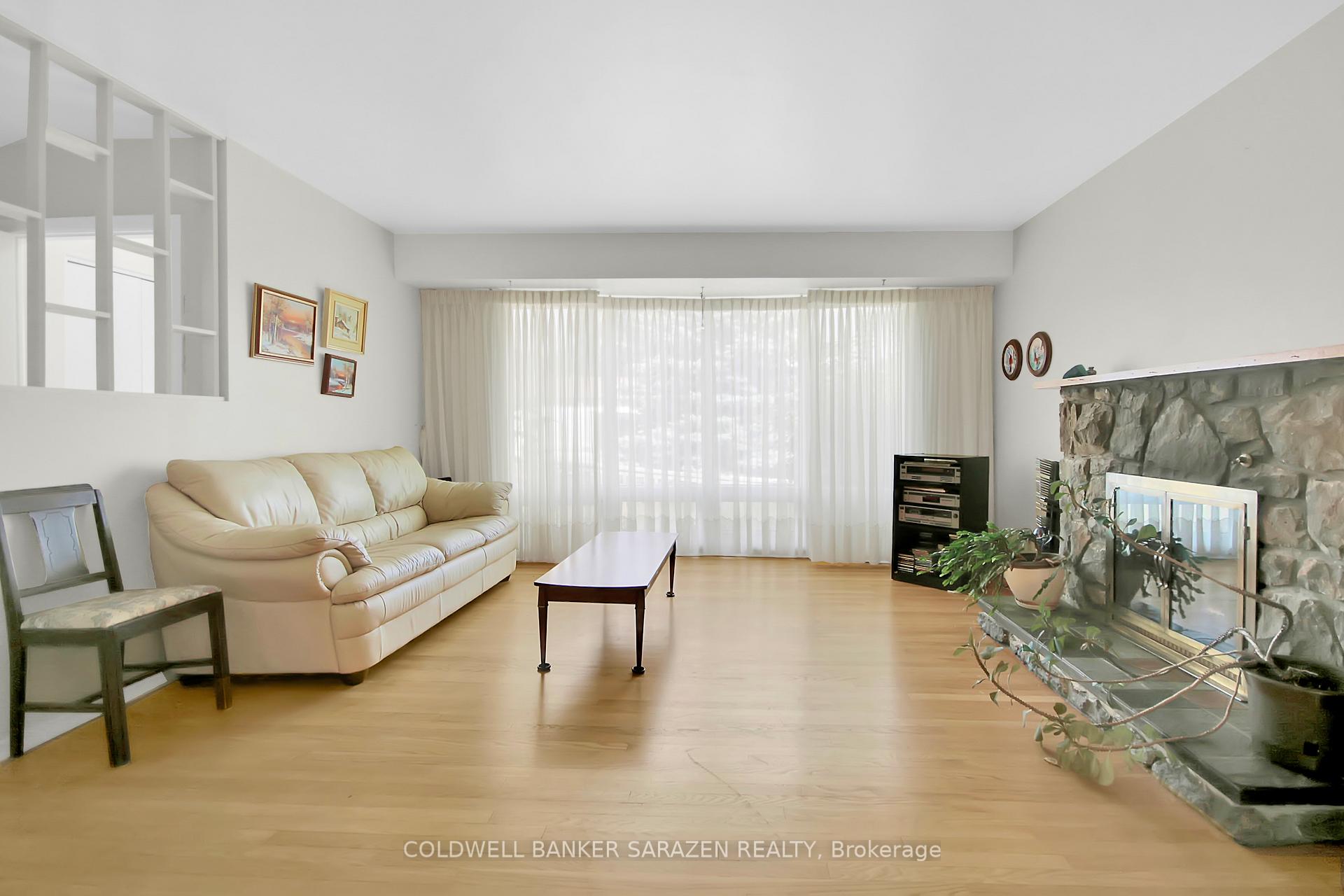 Photo 6 of 70 Viewmount Drive, Ottawa, Meadowlands/Crestview — HOMEH