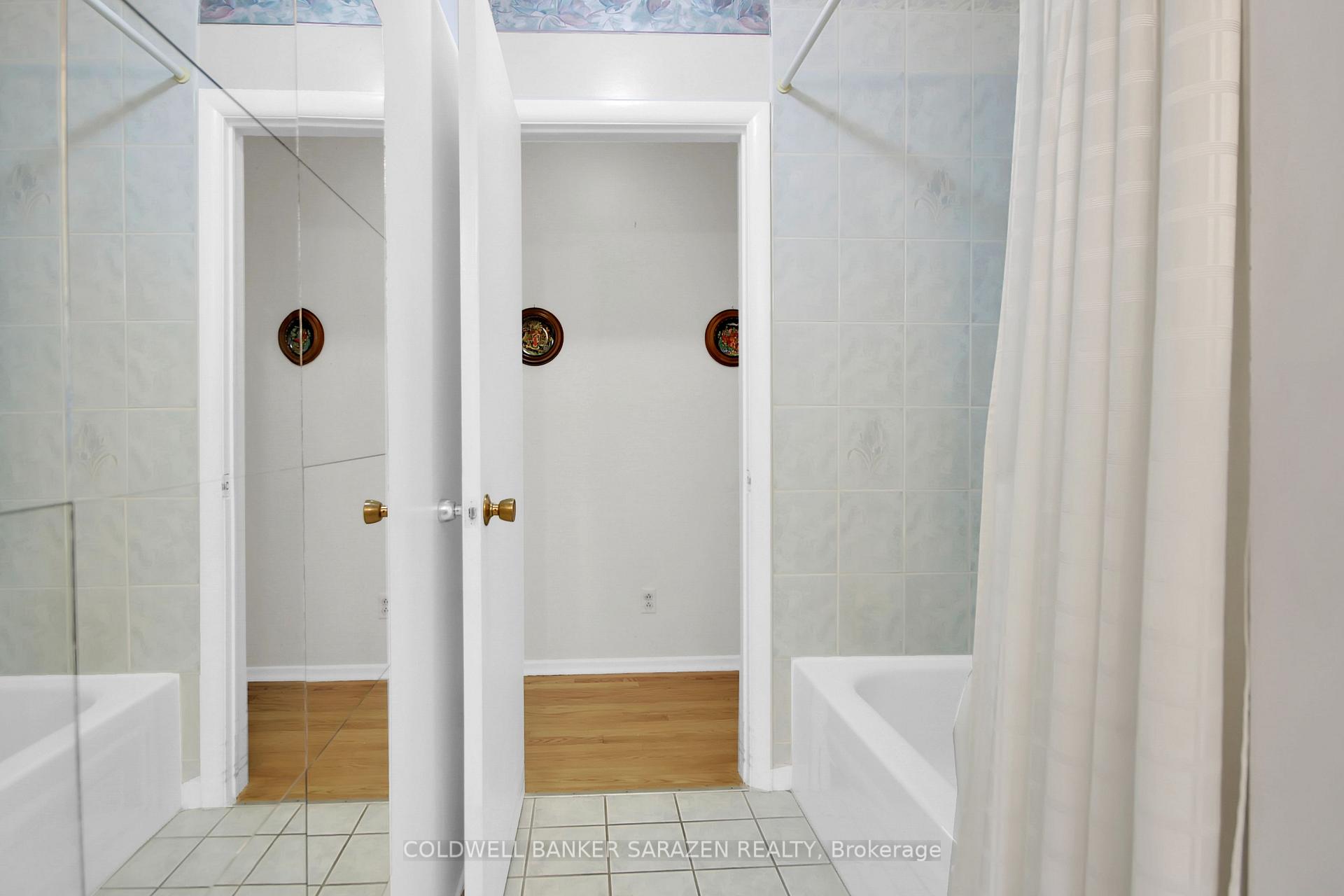 Photo 31 of 70 Viewmount Drive, Ottawa, Meadowlands/Crestview — HOMEH