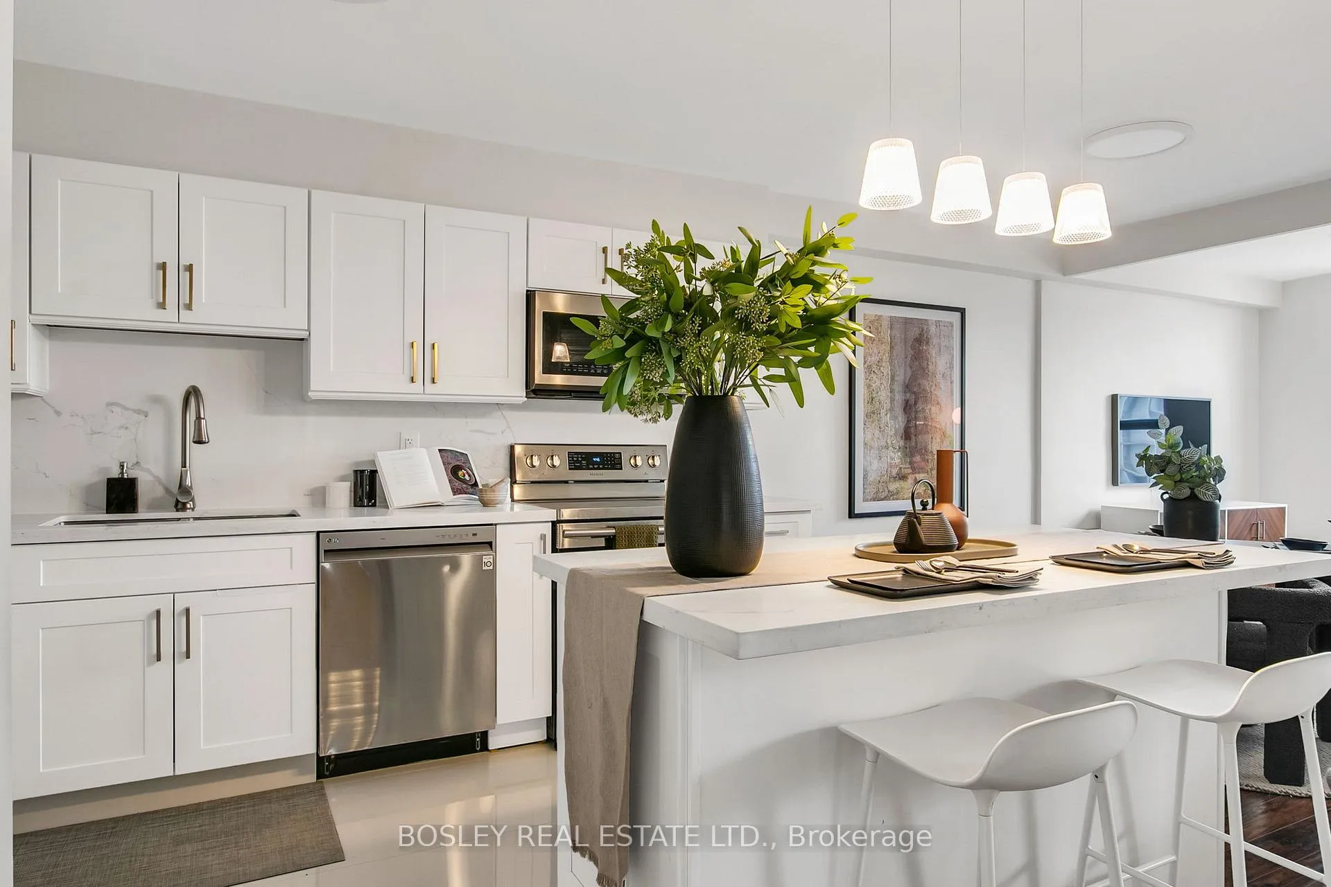 Photo 10 of Unit 1411, 10 Edgecliff Golfway, Toronto, Flemingdon Park — HOMEH