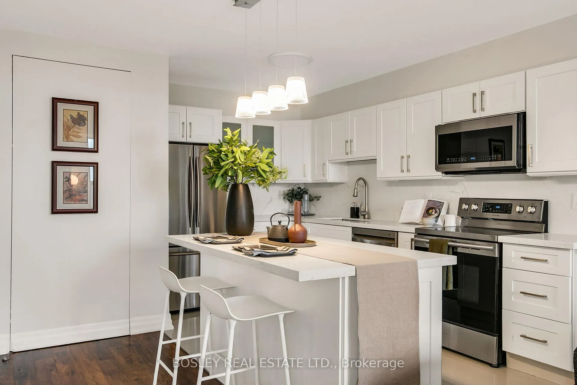 Photo 11 of Unit 1411, 10 Edgecliff Golfway, Toronto, Flemingdon Park — HOMEH