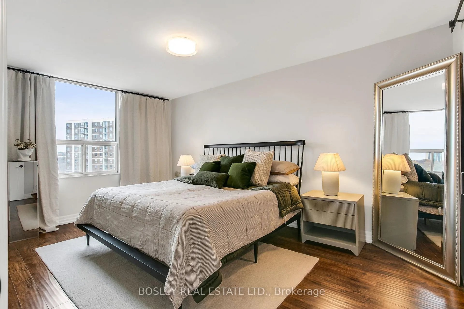 Photo 19 of Unit 1411, 10 Edgecliff Golfway, Toronto, Flemingdon Park — HOMEH