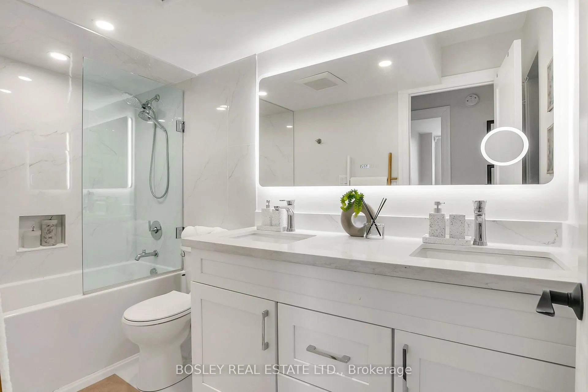 Photo 30 of Unit 1411, 10 Edgecliff Golfway, Toronto, Flemingdon Park — HOMEH