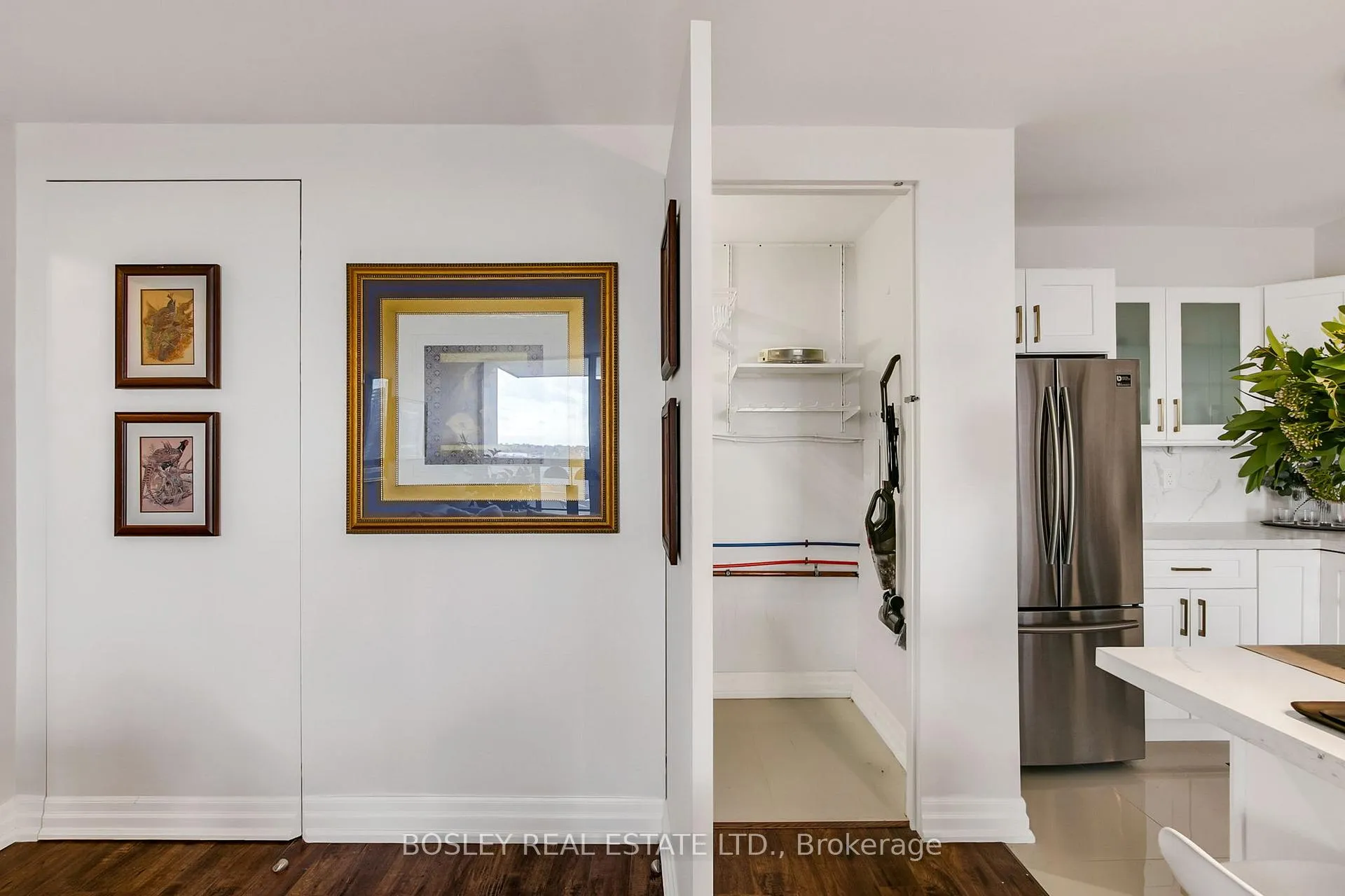 Photo 36 of Unit 1411, 10 Edgecliff Golfway, Toronto, Flemingdon Park — HOMEH