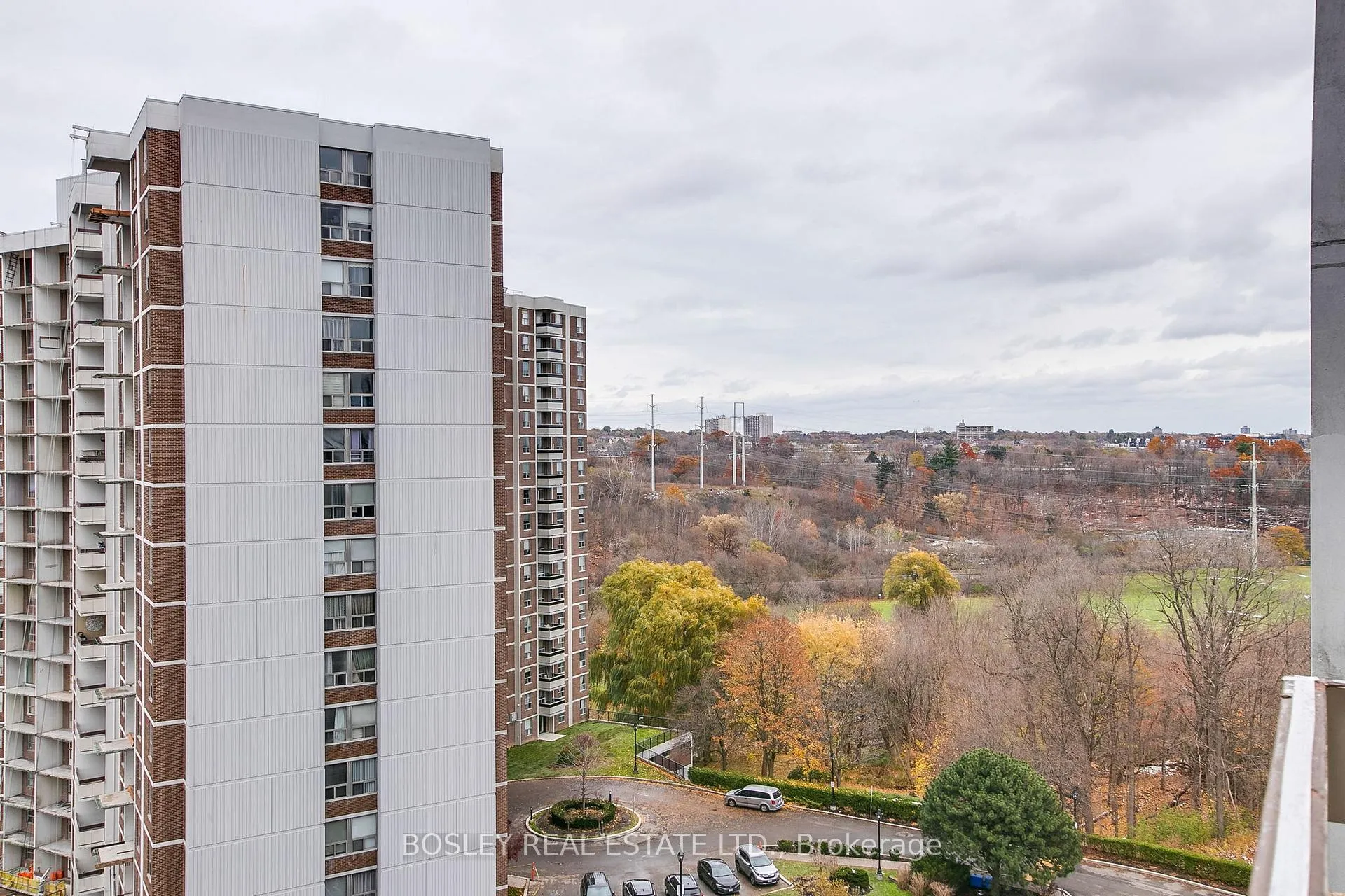 Photo 38 of Unit 1411, 10 Edgecliff Golfway, Toronto, Flemingdon Park — HOMEH