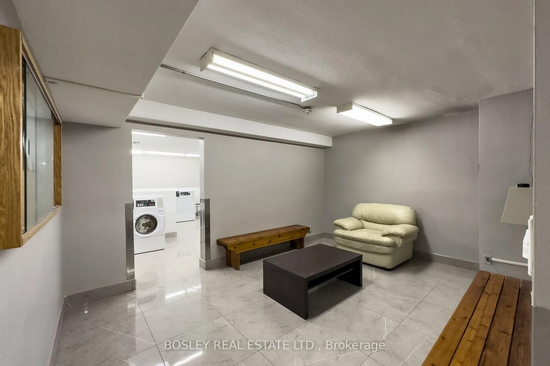Photo 44 of Unit 1411, 10 Edgecliff Golfway, Toronto, Flemingdon Park — HOMEH